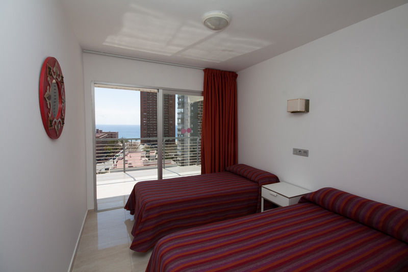 Apartamentos Niza Benidorm Buitenkant foto